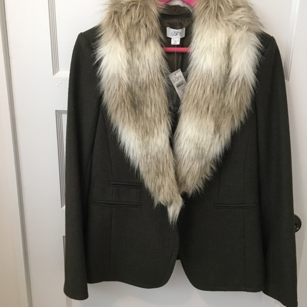 NWT Ann Taylor LOFT Green Faux Fur Military Blazer